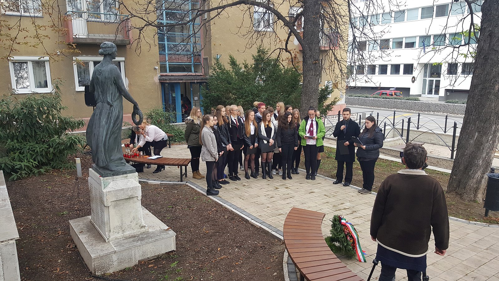 A nagy háborúban meghalt iskolatársakra emlékeztek a Hunyadisok